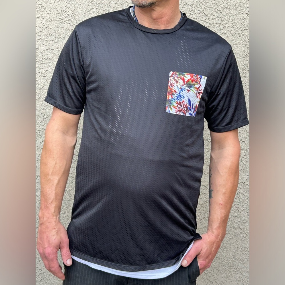 On The BYAS Black Jersey T-shirt Tropical Floral Pocket sz M